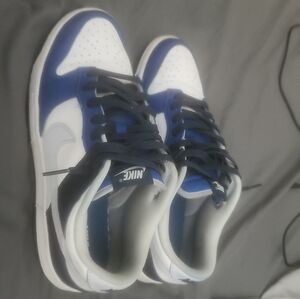 Dunks blue white size 9